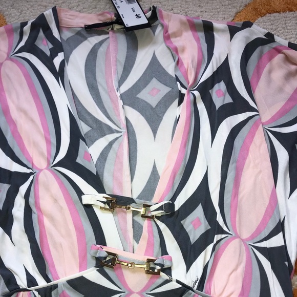 Mod Italian Deep V Dress - Picture 2 of 4